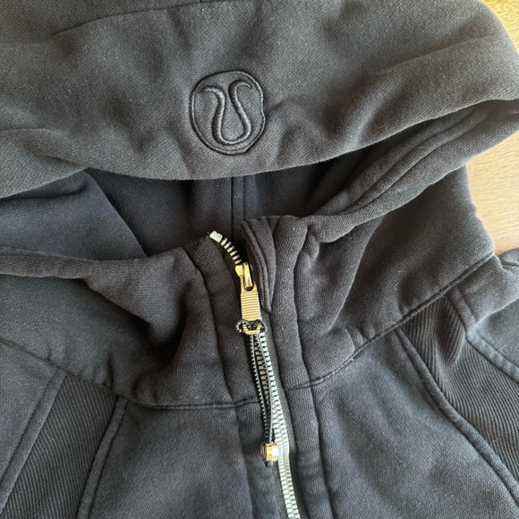 Lululemon Cropped Quarter Zip Hoodie Black Thumb Holes Scuba Style Pullover 2 - Picture 4 of 9
